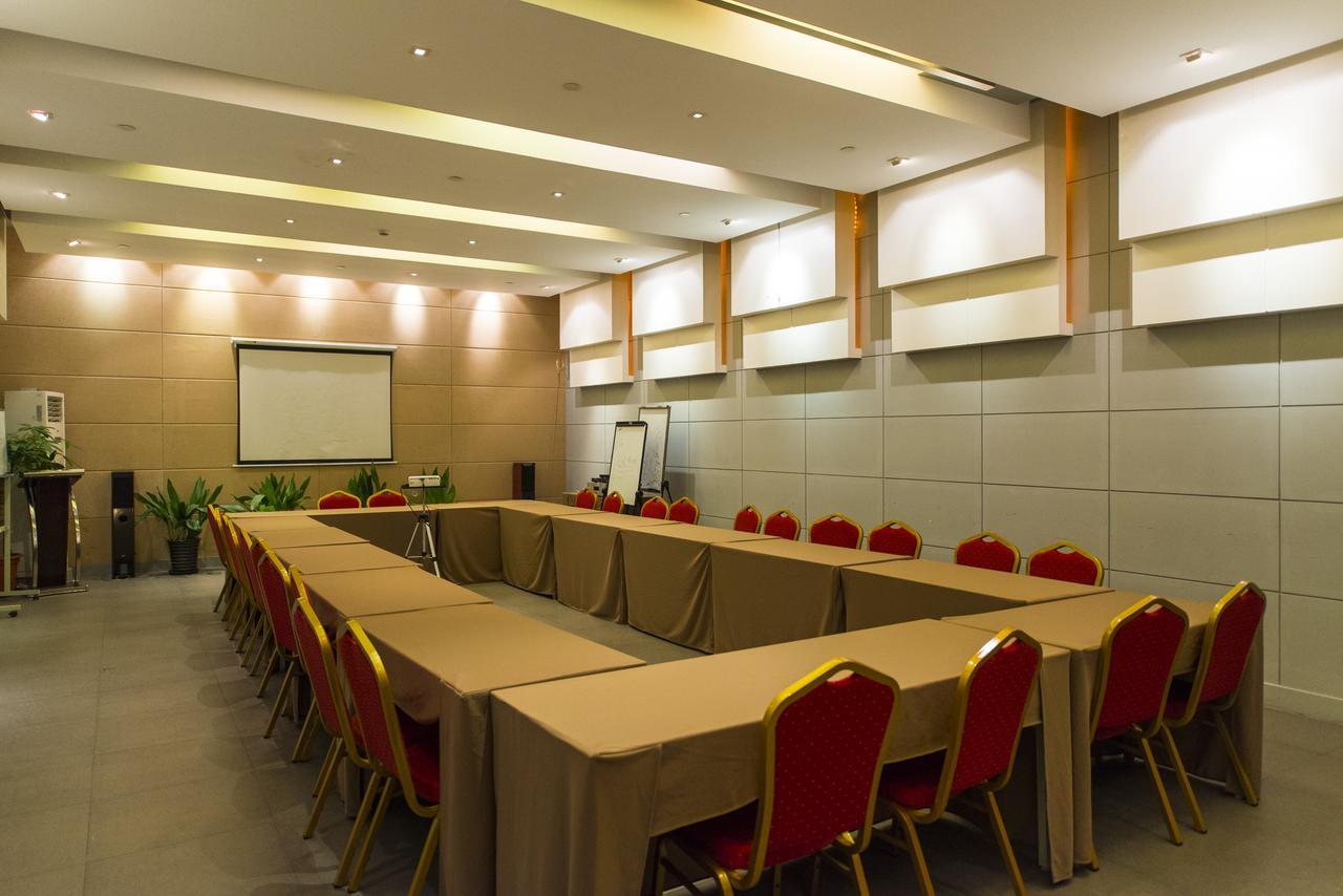 Jinjiang Inn Select Jinan Baotuquan Екстер'єр фото